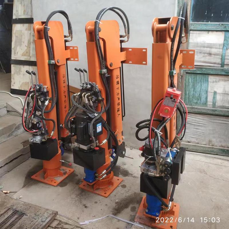 特克斯县重汽蓝牌随车吊 3.2吨 国六动力强 液压驱动 农用自卸起重机